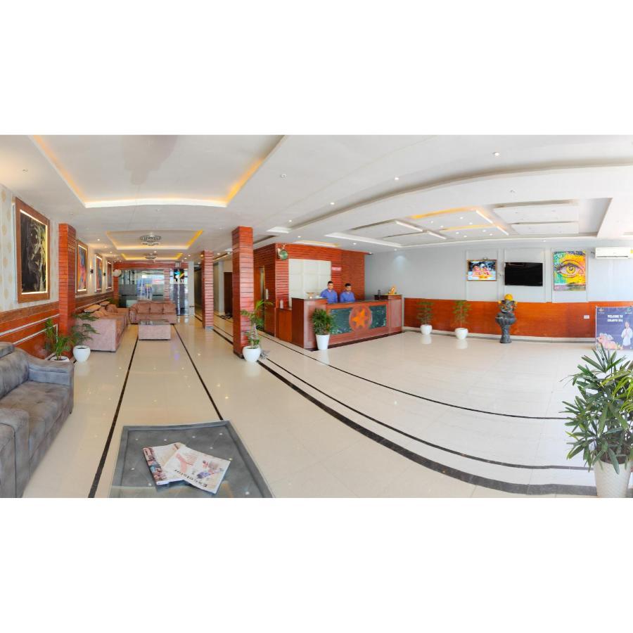 The Royal Bhumesh Hotel Катра Екстериор снимка