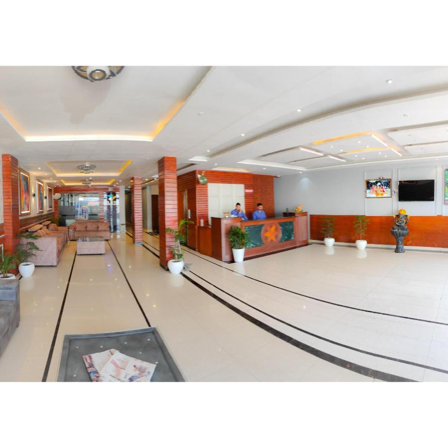 The Royal Bhumesh Hotel Катра Екстериор снимка