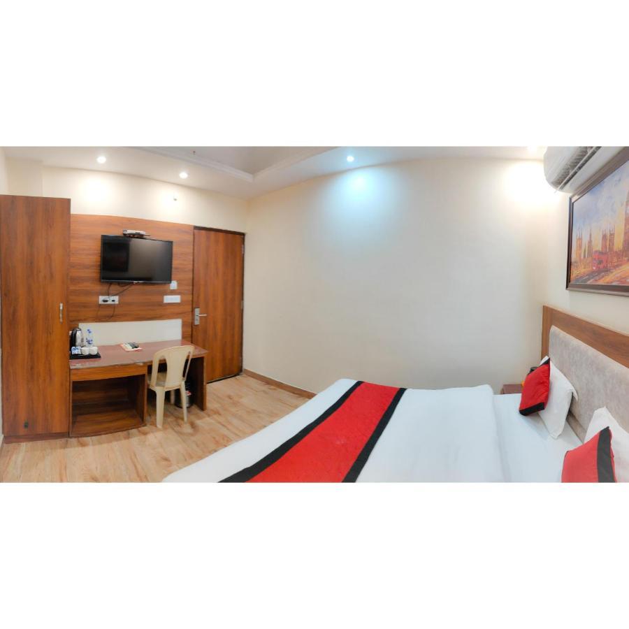 The Royal Bhumesh Hotel Катра Екстериор снимка